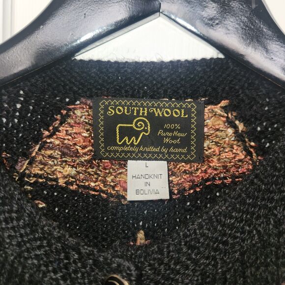 VTG SOUTH WOOL Hand Knit Bolivia Sweater Black Colorful Geo Cardigan Buttons L - Picture 2 of 6